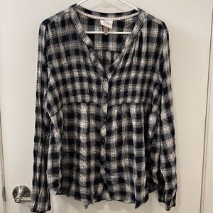 Knox Rose black and white plaid top